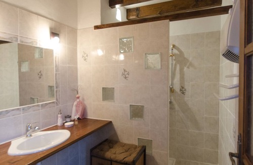 Tauriac-de-Naucelle Bed & Breakfast | L'Ecrin Du Ségala B&B