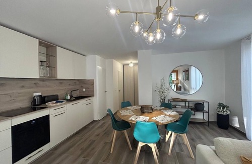 Villeneuve-les-Avignon Apartment | L'Ecrin du Cardinal B02 by Avecoeur