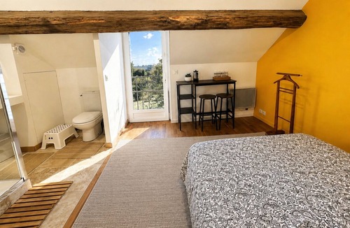 Courances Bed & Breakfast | L'Ecrin Jaune de Courances - Bed and Breakfast with garden