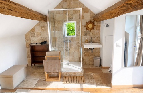 Courances Bed & Breakfast | L'Ecrin Jaune de Courances - Bed and Breakfast with garden