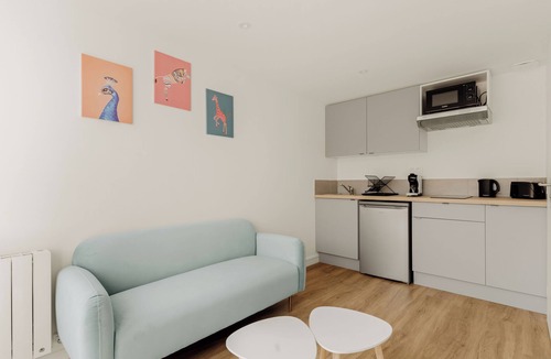 Decines-Charpieu Apartment | L'Ecrin Lumière