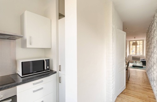 Bourg-l'Eveque Apartment | L'Ecrivain - Two Bedroom Apartment, Sleeps 4