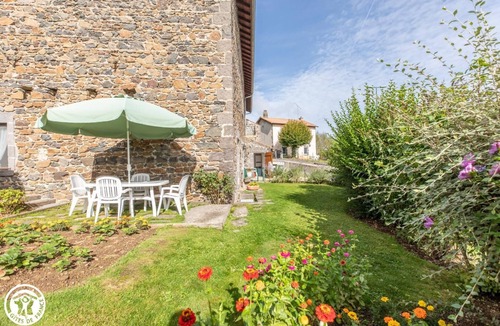 Chanat-la-Mouteyre House | L'ecurie DE Chez Viallard