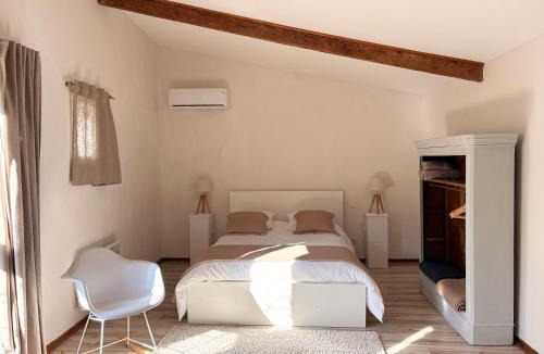 Limoux Apartment | L'Ecurie en ville