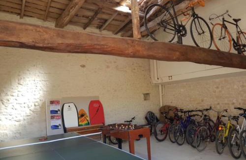 Bribaudon House | L'Ecurie - Stunning Spacious Studio with Shared Pool