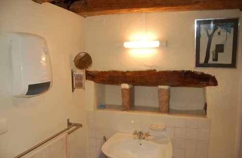 Montmelard House | L' Ecurie - MONTMELARD