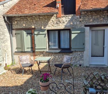 Beaune-la-Rolande House | l'Eden caché