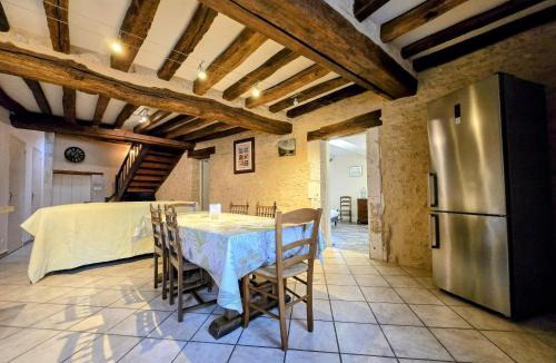 Chitry House | L'Eglise - Bail Partner