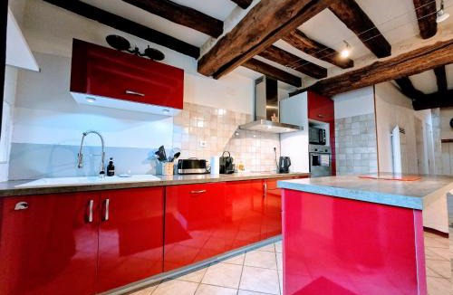 Chitry House | L'Eglise - Bail Partner