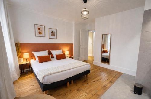 Carmes Apartment | L'Elegant Paradoux - 3 sdb - 2 wc - Ascenseur - Parking - Plein Centre
