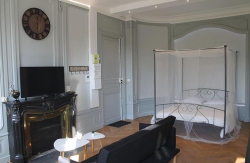 Annonay Apartment | L'Elysée graphite