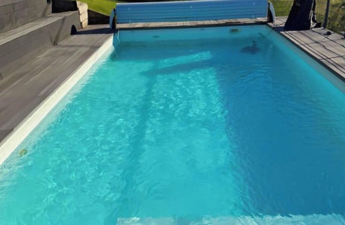 Bilieu House | L'EMERAUDE suite lake view/swimming pool/beach 10 min walk away