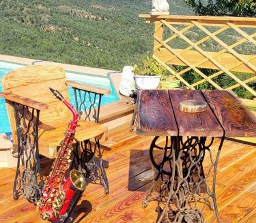 Saint-Jurs House | L'enchanteur