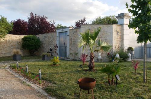 Douzat House | L'Enclos de La Grande Flûte