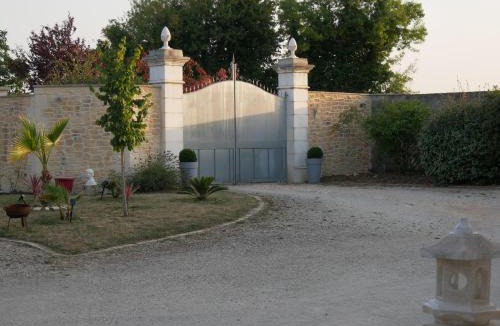 Douzat House | L'Enclos de La Grande Flûte