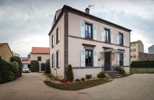 Aubiere House | L'Enclos de Ribains