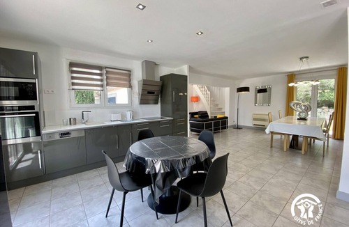 Ventenac-Cabardes House | L'Enclos des Chênes Verts