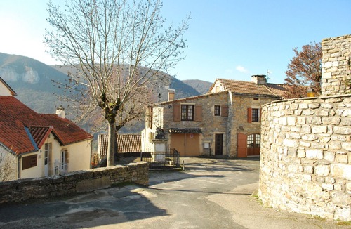 Mostuejouls House | L'endurme self-catering cottage