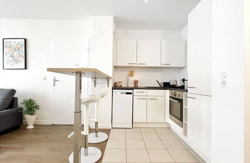 Levallois-Perret Apartment | L'Ensoleillé Levallois – Apartment near metro