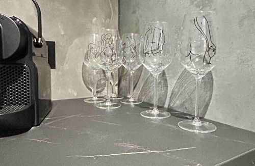 Les Attaques Apartment | L'entre vous, discreet studio, private spa