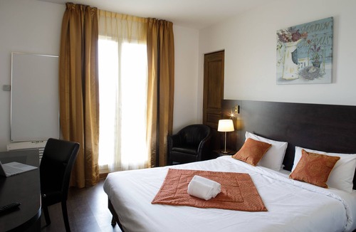 Epernon Hotel | L'Epi Hotel