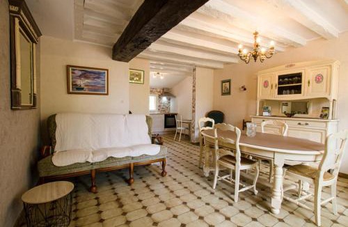 Saint-Parres-aux-Tertres House | L'epicéa