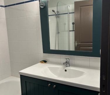 Trebas Apartment | L'Erable T2 climatisé