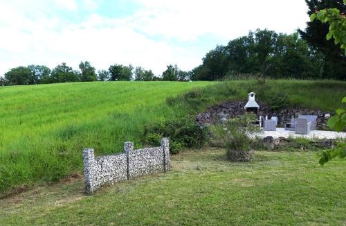 Betcave-Aguin House | L'Ermitage