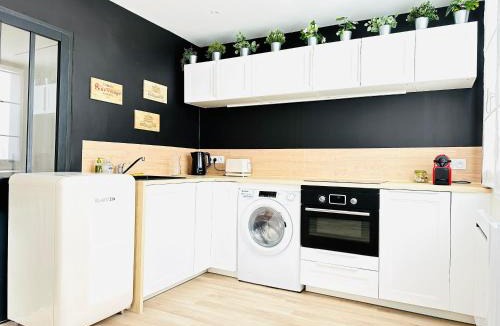 Quartier des Eaux-Claires Apartment | L'Escale - 2 bedrooms - Free Parking & wifi