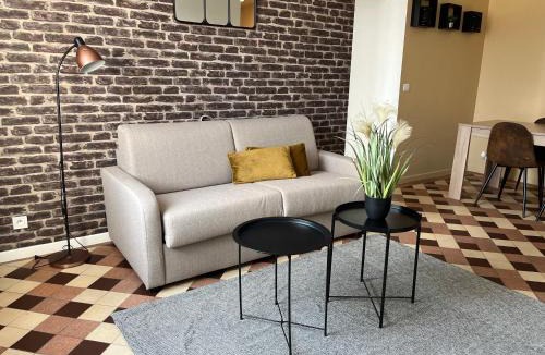 Goussainville Apartment | L'Escale - Airport - Paris