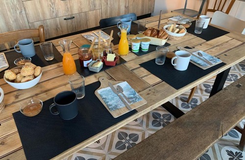 Ury House | L'Escale Bellifontaine