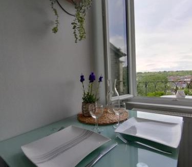 Evreux Apartment | L'Escale Botanique