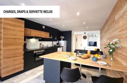 Charlieu Apartment | L'escale Charliendine