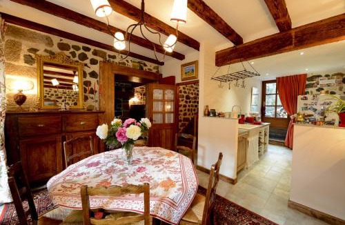 Murat House | L'Escale de Camille - Gîte