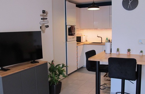 Toulouse South-East Apartment | L'Escale de l'Aéropostale