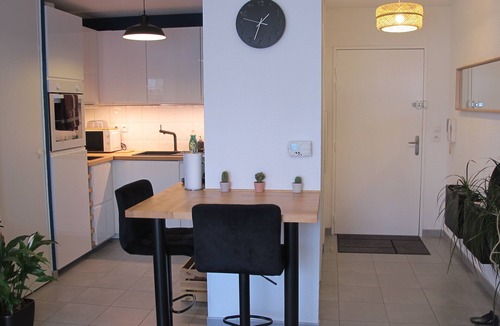 Toulouse South-East Apartment | L'Escale de l'Aéropostale