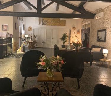 Rognonas Hotel | L'Escale des Alpilles