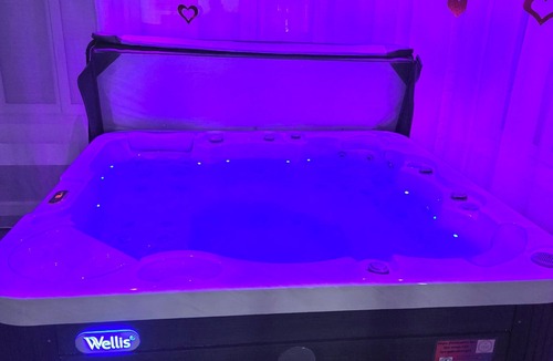 Calais City Center Apartment | L'escale du Desir Love Room spa Privatif
