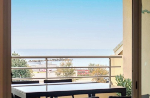Palavas-les-Flots Apartment | L'Escale du Port - 4 Stars - Sea View - Parking