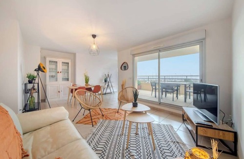 Palavas-les-Flots Apartment | L'Escale du Port - 4 Stars - Sea View - Parking