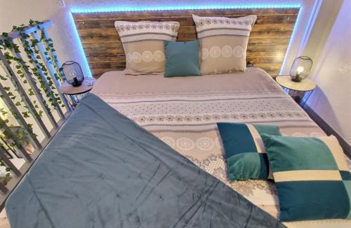 Moussy-le-Neuf Apartment | L'ESCALE : Duplex 4 pers. ASTERIX, AEROPORT ROISSY CDG, PARIS