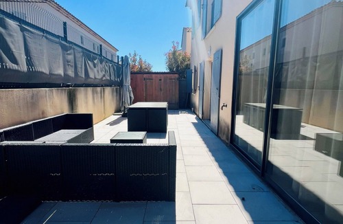 Gardanne Apartment | L'escale Paisible