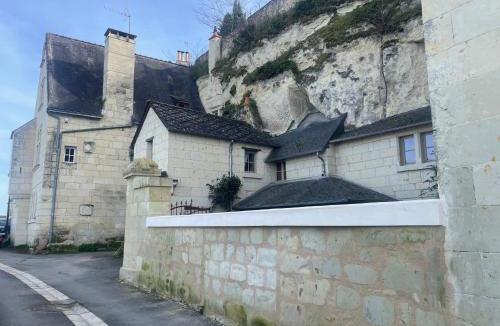 Dampierre-sur-Loire House | L’escale Troglo au bord de la Loire