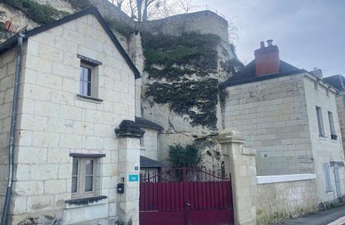 Dampierre-sur-Loire House | L’escale Troglo au bord de la Loire