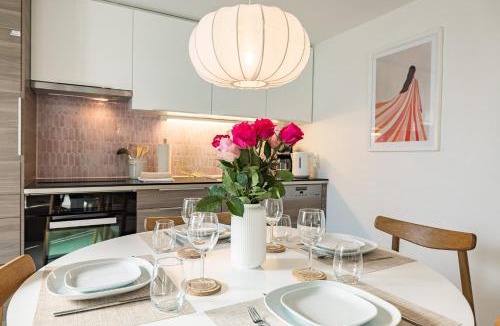 Montbrelloz Apartment | L'Escale - Vélos, Projecteur Ciné, Terrasse & Parfait pour séjour Pro avec Parking gratuit et WiFi rapide