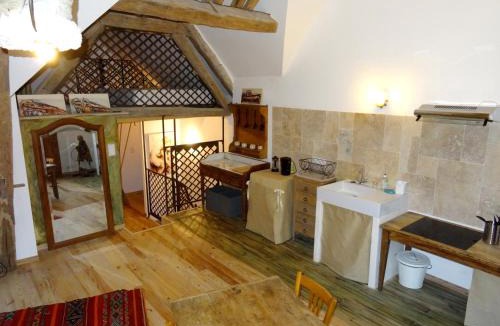 Saint-Sauveur-en-Puisaye Bed & Breakfast | L'escalier des rêves gîte