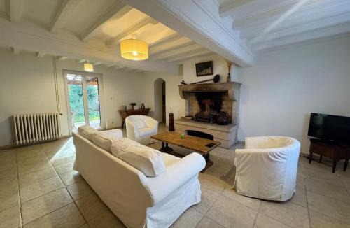 La Chapelle-de-Guinchay House | L'escapade Beaujolaise