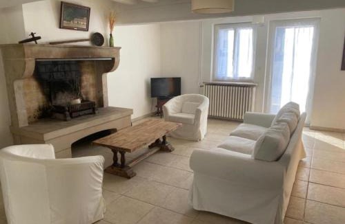 La Chapelle-de-Guinchay House | L'escapade Beaujolaise