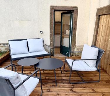 Melesse Apartment | L'Escapade - Appartement avec jacuzzi