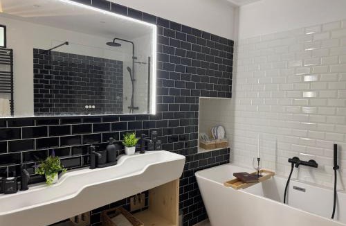 Naujan-et-Postiac Villa | L'Escapade d'Émilion